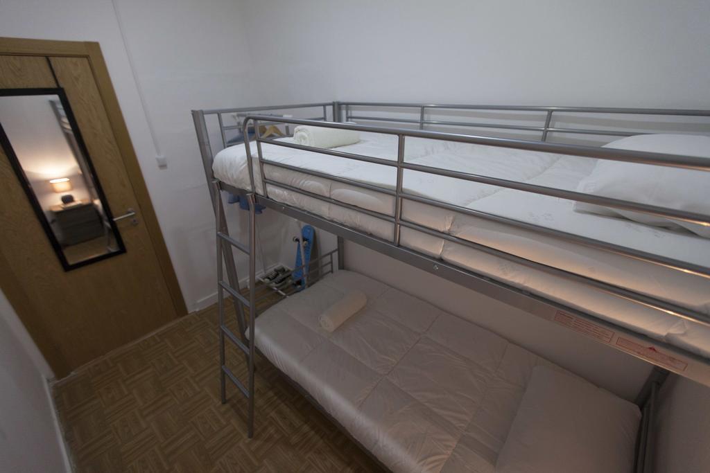 Guest House First Floor Lagos Bagian luar foto