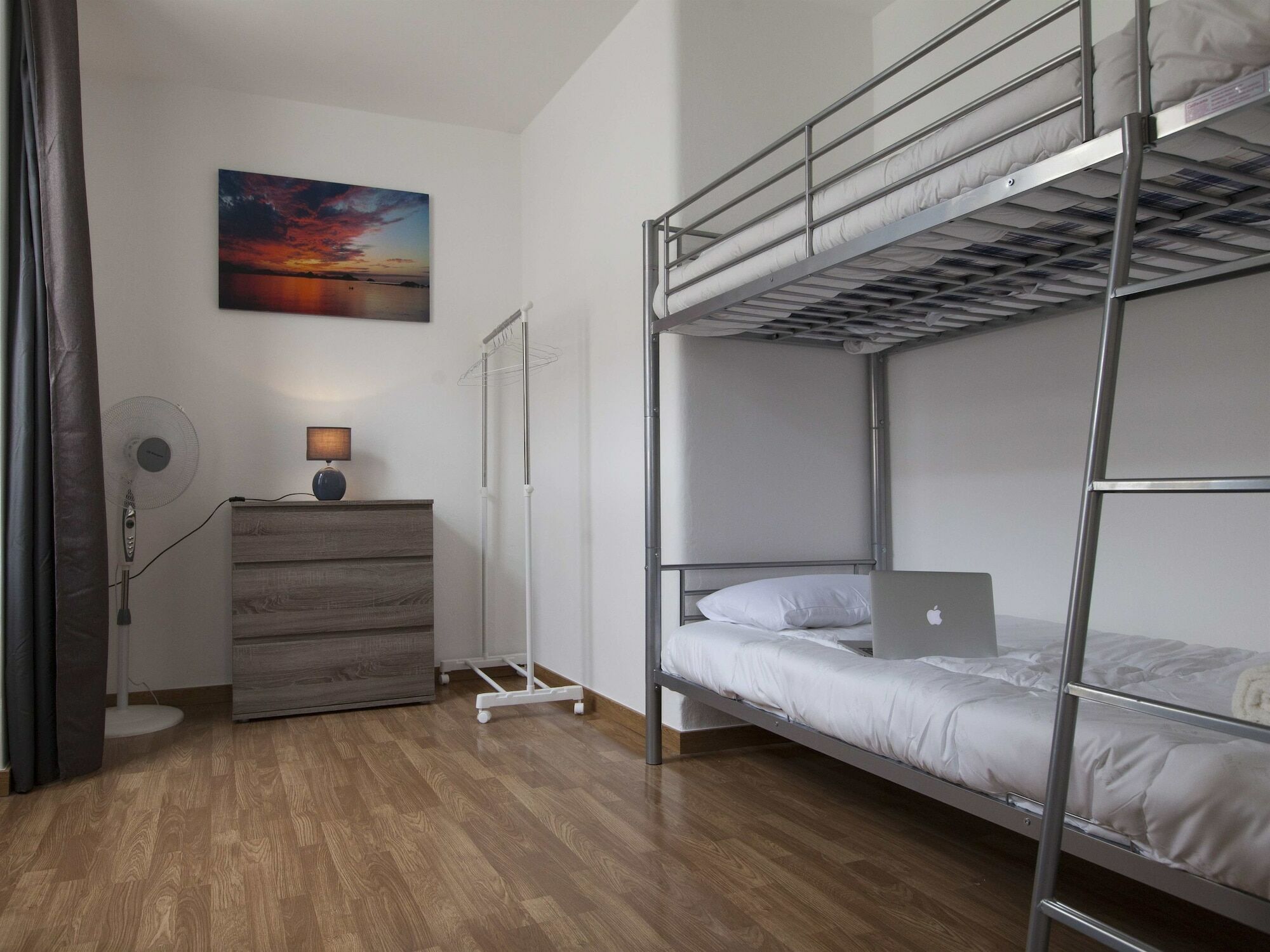 Guest House First Floor Lagos Bagian luar foto